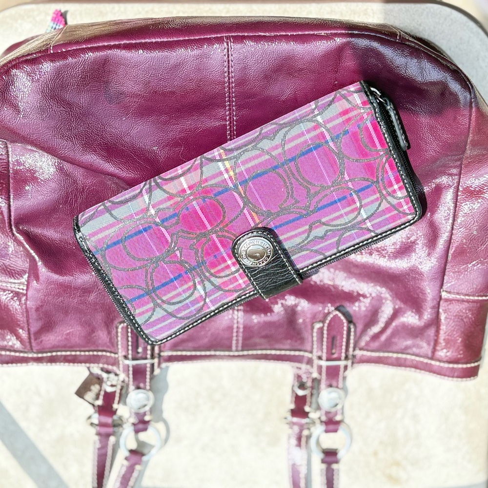 Coach Purple Tote with matching Wallet and Scarf - Picture 6 of 6